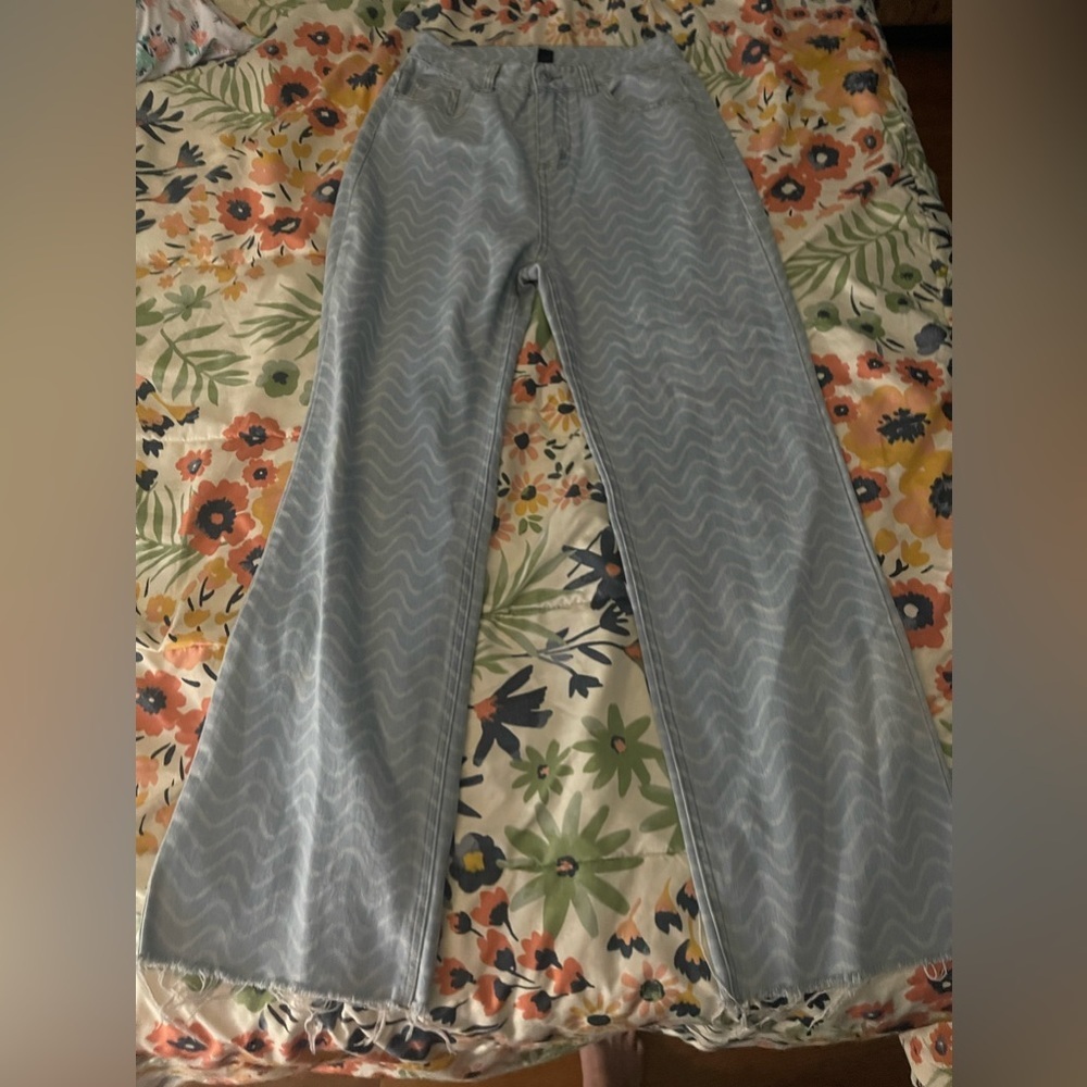 Cider wavy Medium denim jeans!!